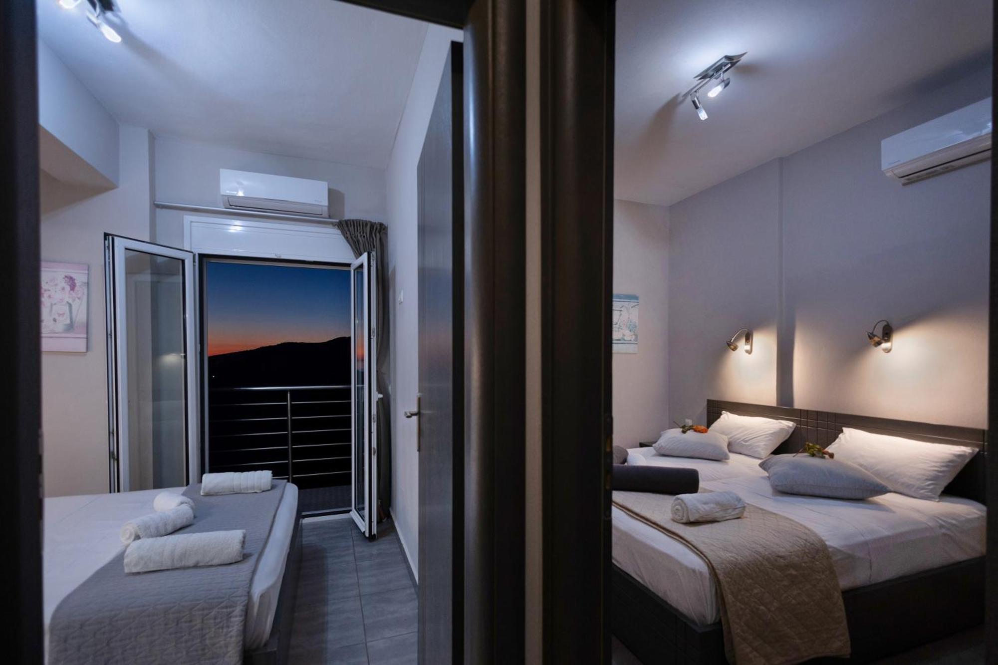 Akrotiri Panorama- Luxury Rental Apartments With Sea View Rodakino Exterior photo